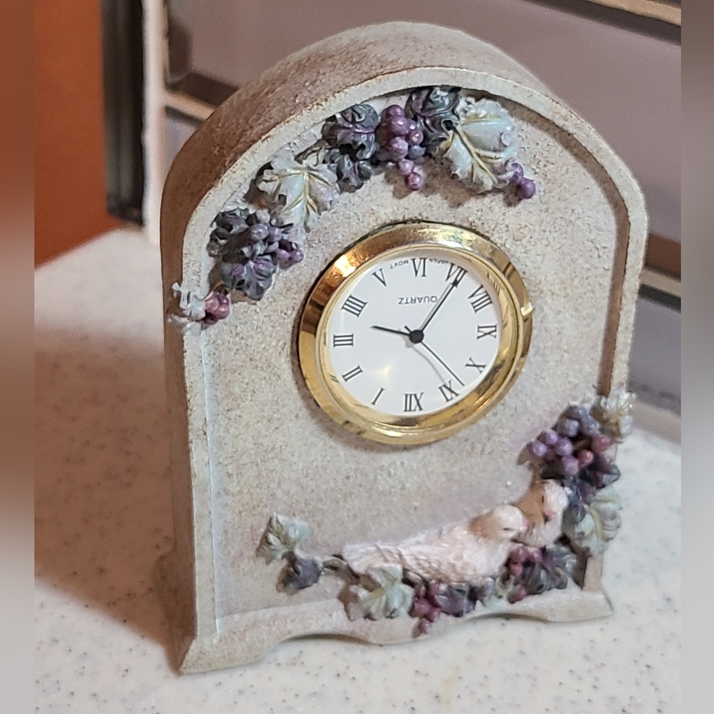 Unique Vintage Floral Mantel Clock with Gold Accents